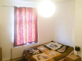 3 Bedroom Terraced h...